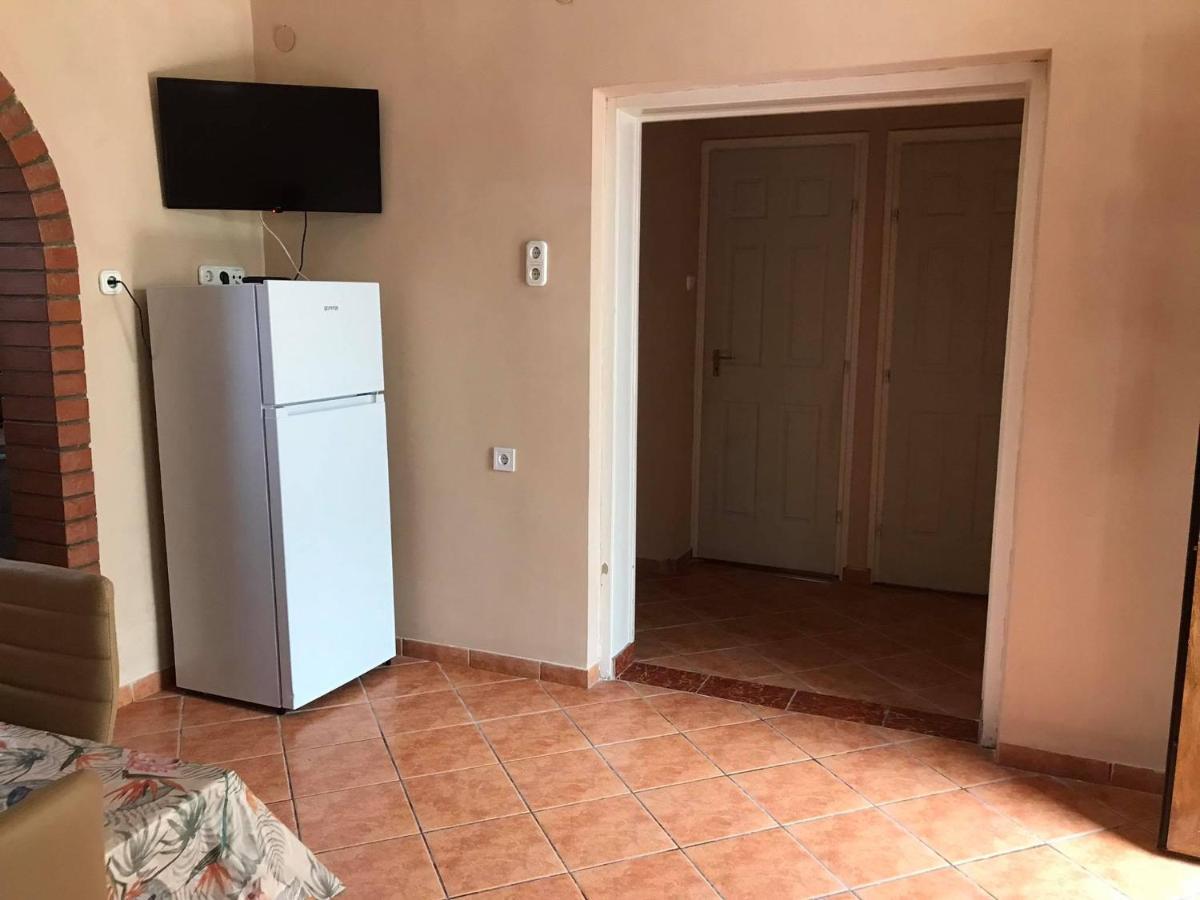דירות Hajdúszoboszló Tahiti Apartman מראה חיצוני תמונה