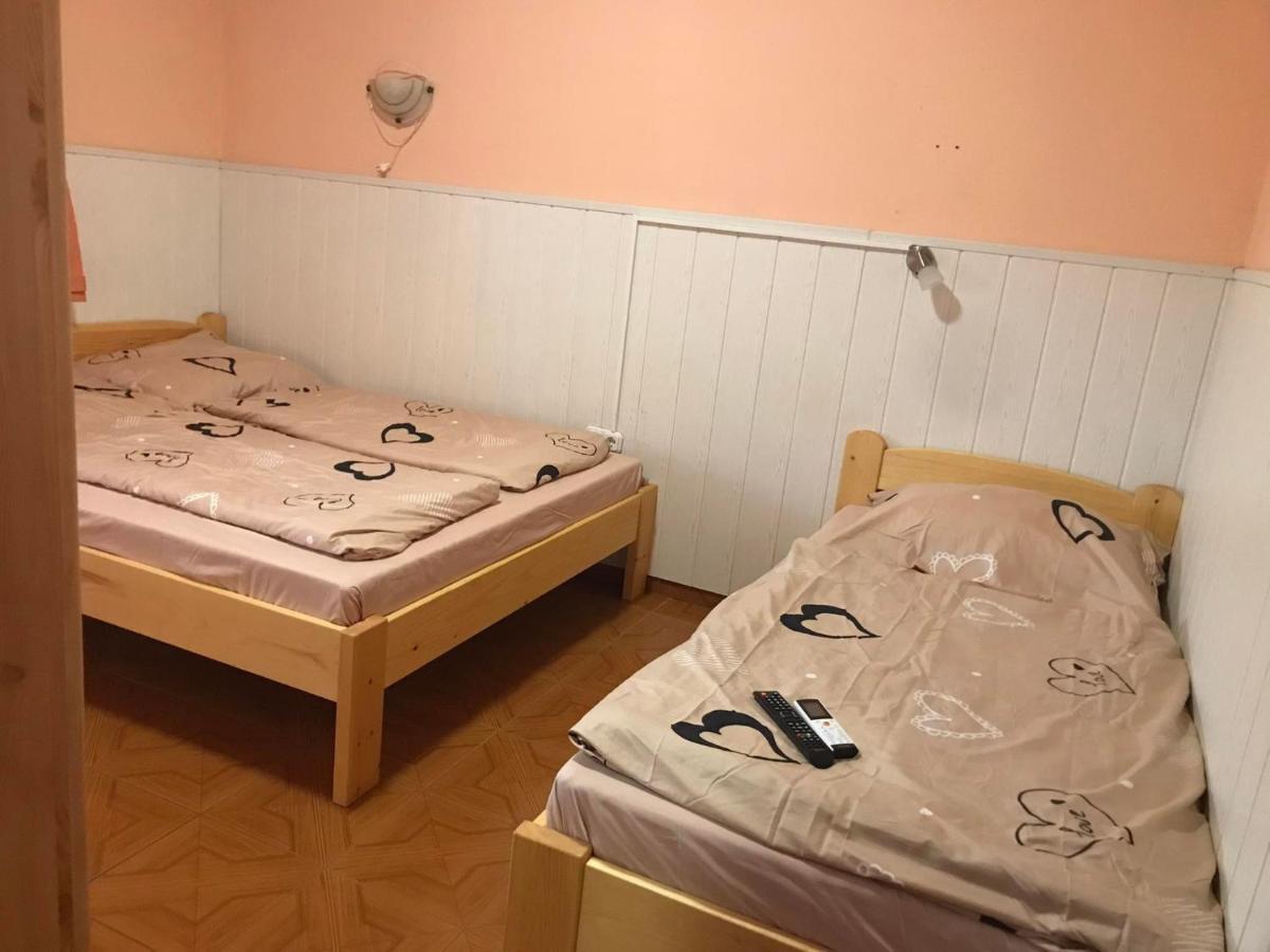 דירות Hajdúszoboszló Tahiti Apartman מראה חיצוני תמונה