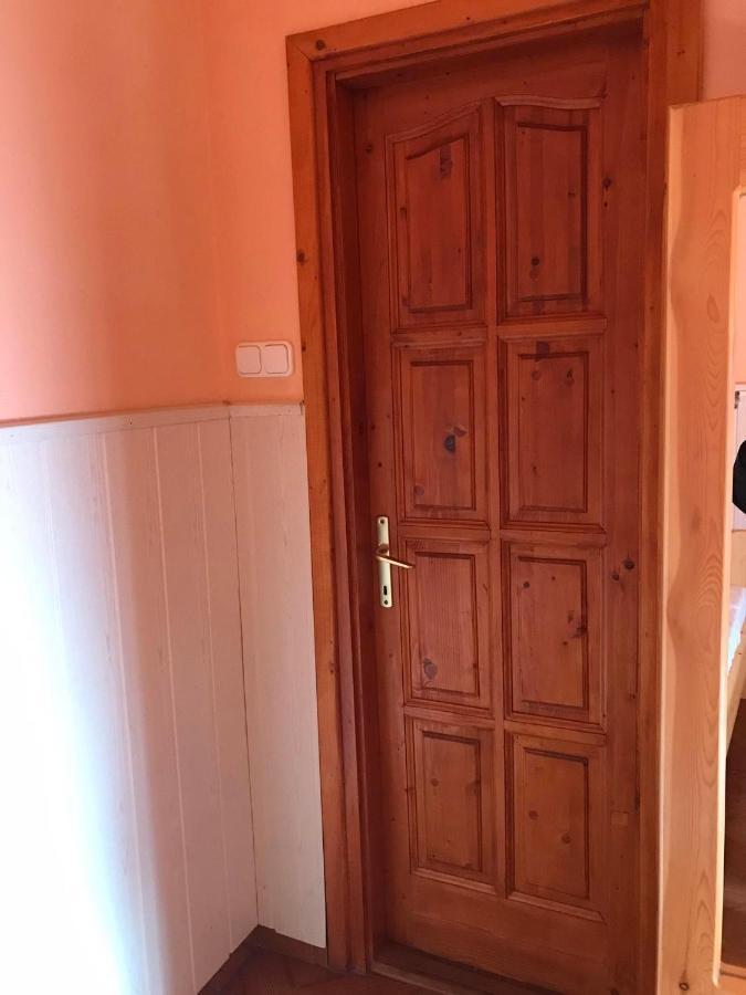 דירות Hajdúszoboszló Tahiti Apartman מראה חיצוני תמונה